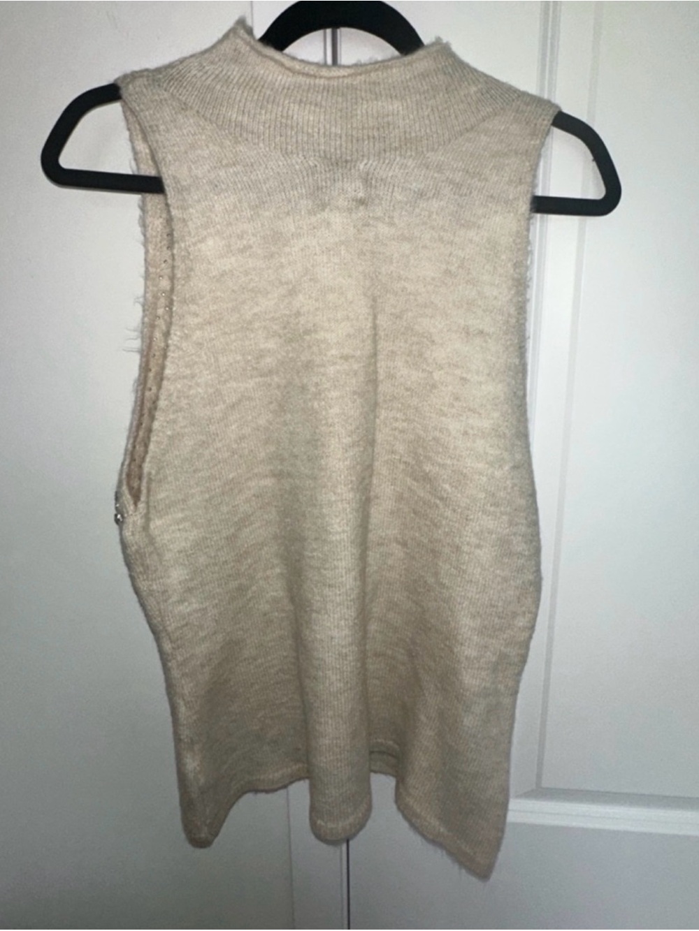 Anthropologie Cream Pearl
Embellished Mock Neck Sweater
Tank | XL | Knit - Picture 8 of 8